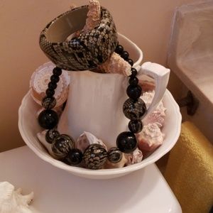 Classy beaded necklace with bangle